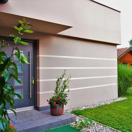 Bitter Aparthotel 4*