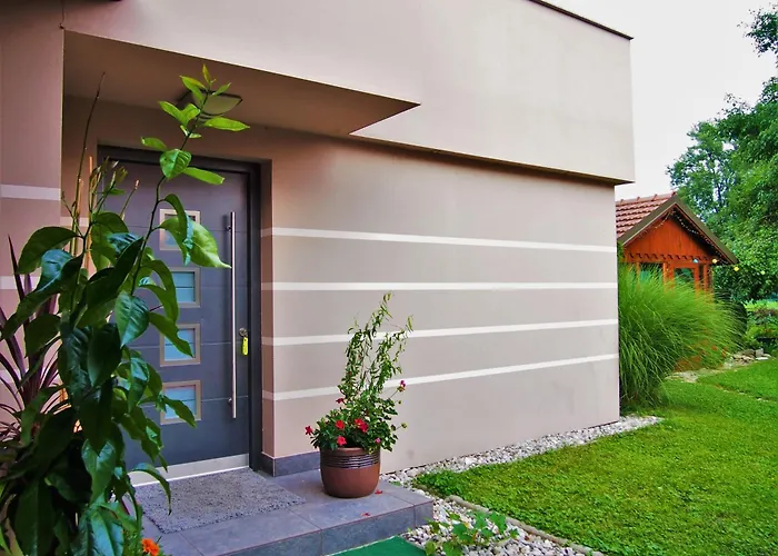 Bitter Aparthotel 4*